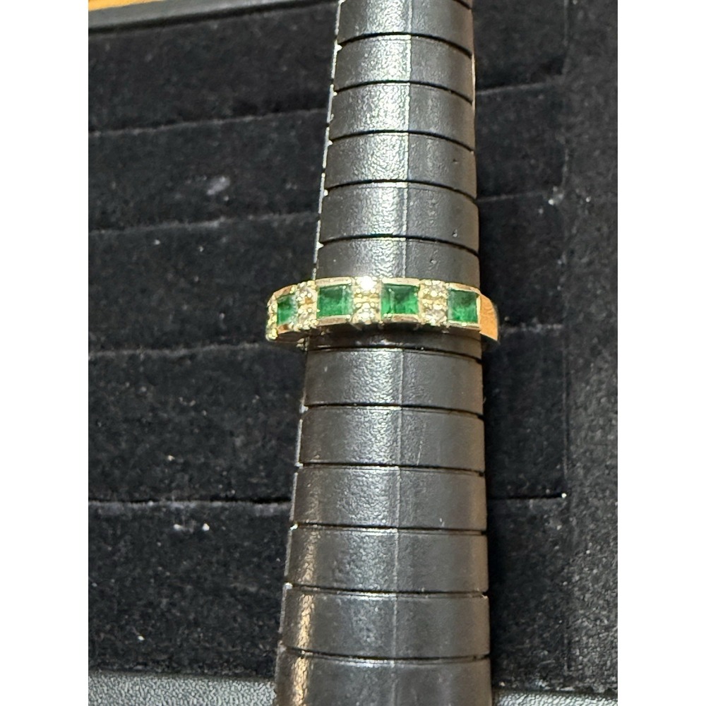 Ring in 14K Gold Size 5 1/2 5.5 Emerald Unsure If Natural Or Lab Created Dainty